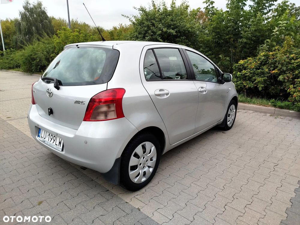 Toyota Yaris - 6