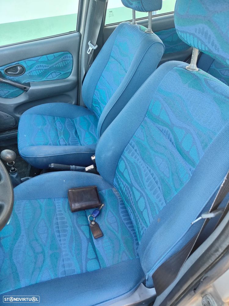 Fiat Palio Weekend - 6