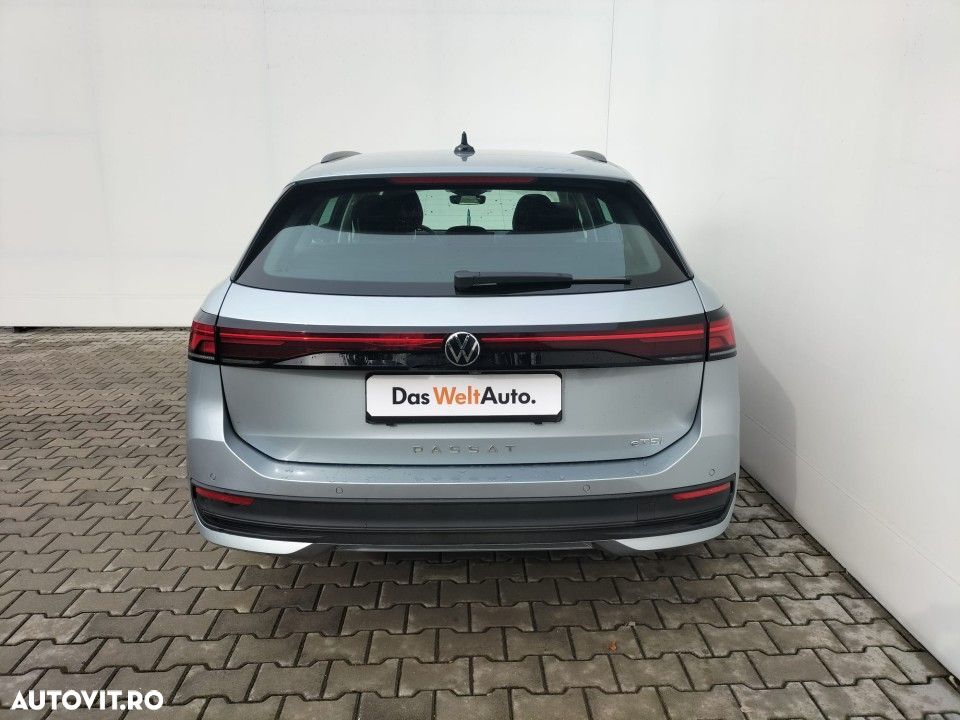 Volkswagen Passat - 4