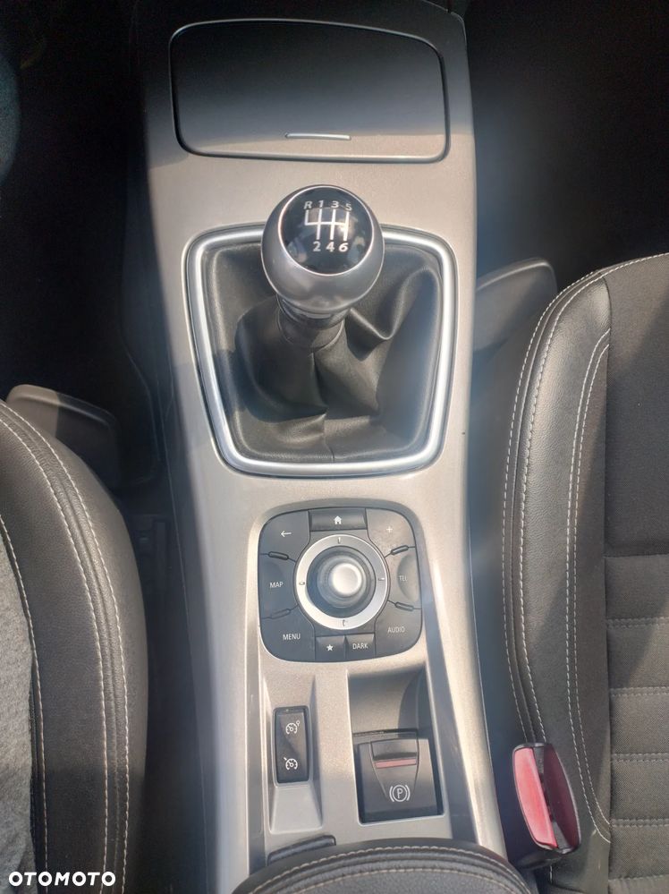 Renault Laguna dCi 110 FAP Limited - 8