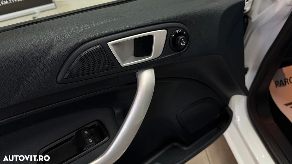 Ford Fiesta 1.6 TDCI Econetic Trend - 17