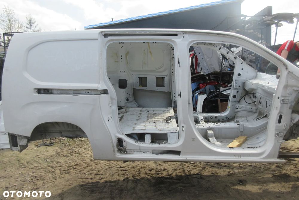 Citroen Berlingo IV K9 LONG 2018- słupek środkowy, błotniki tylne, podłużnica - 1
