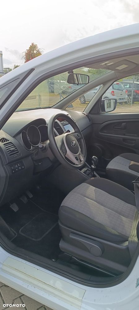 Kia Venga - 20