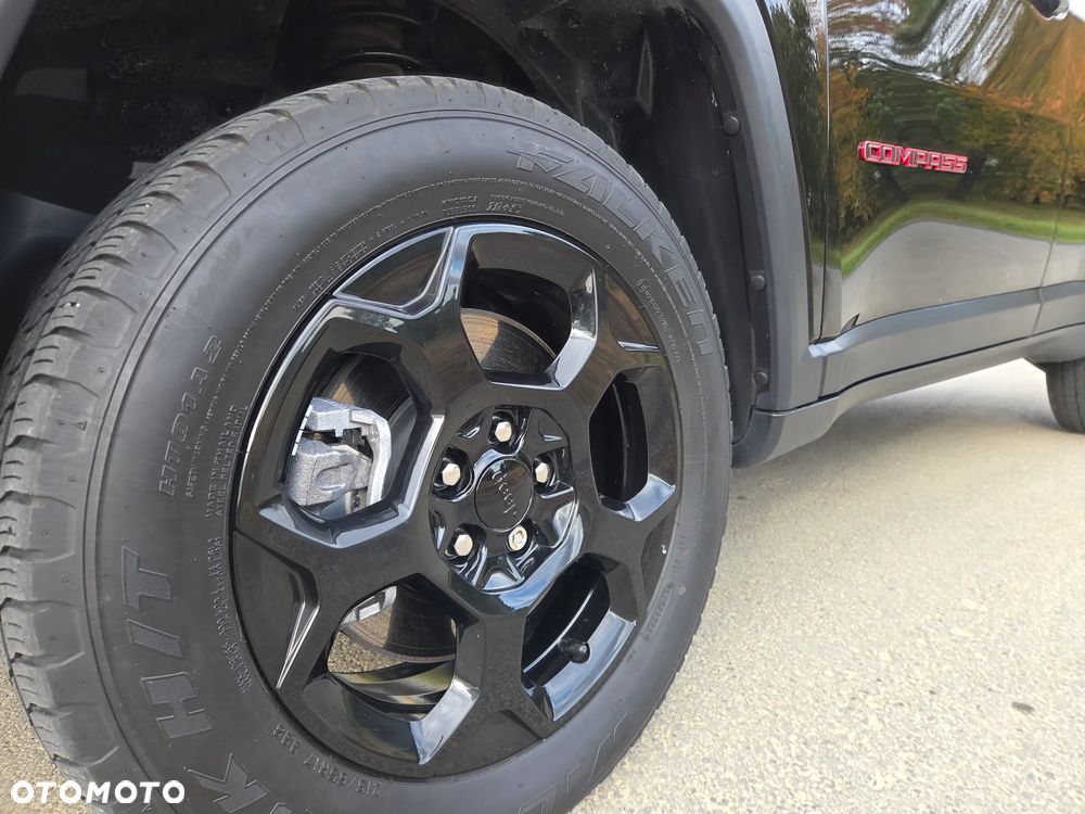 Jeep Compass - 29