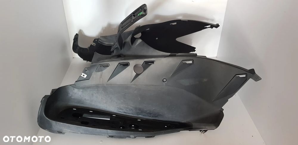 Yamaha X-MAX 125 09-13 Podłoga Podest - 2