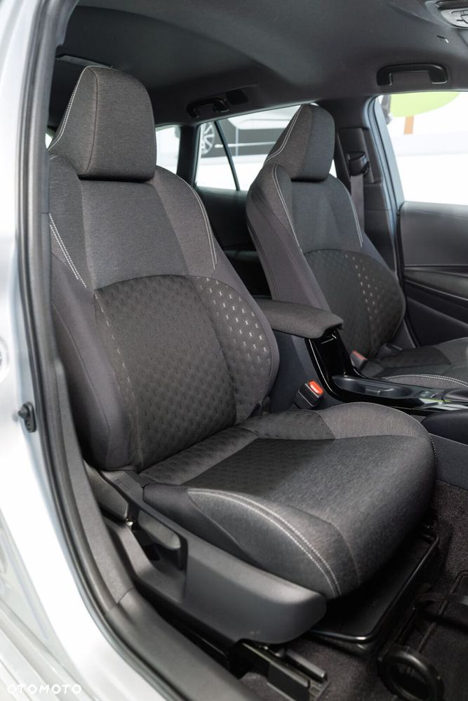 Toyota Corolla 1.8 Hybrid Comfort - 16