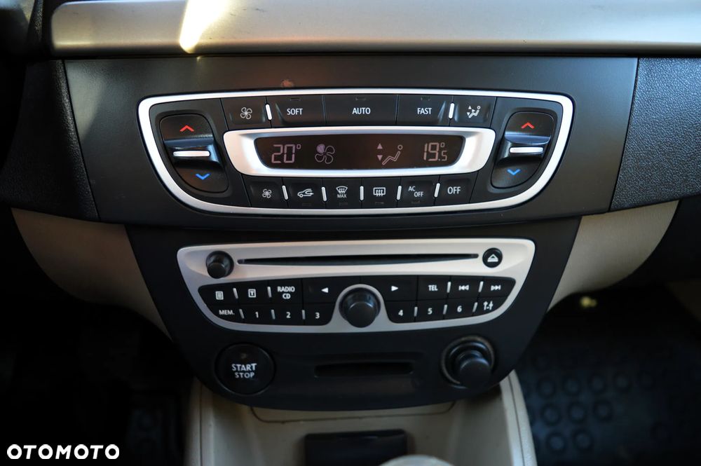 Renault Fluence 1.5 dCi Privilege - 18