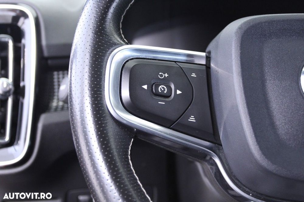 Volvo XC 40 T4 AWD R-Design - 30
