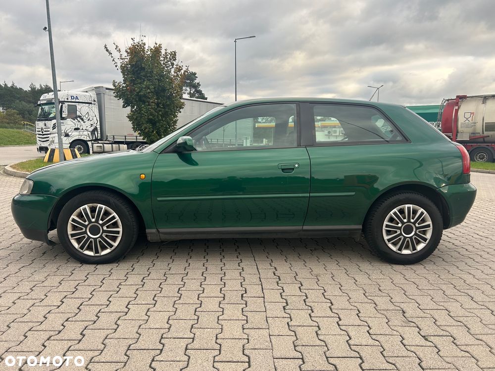 Audi A3 1.9 TDI Ambiente - 4