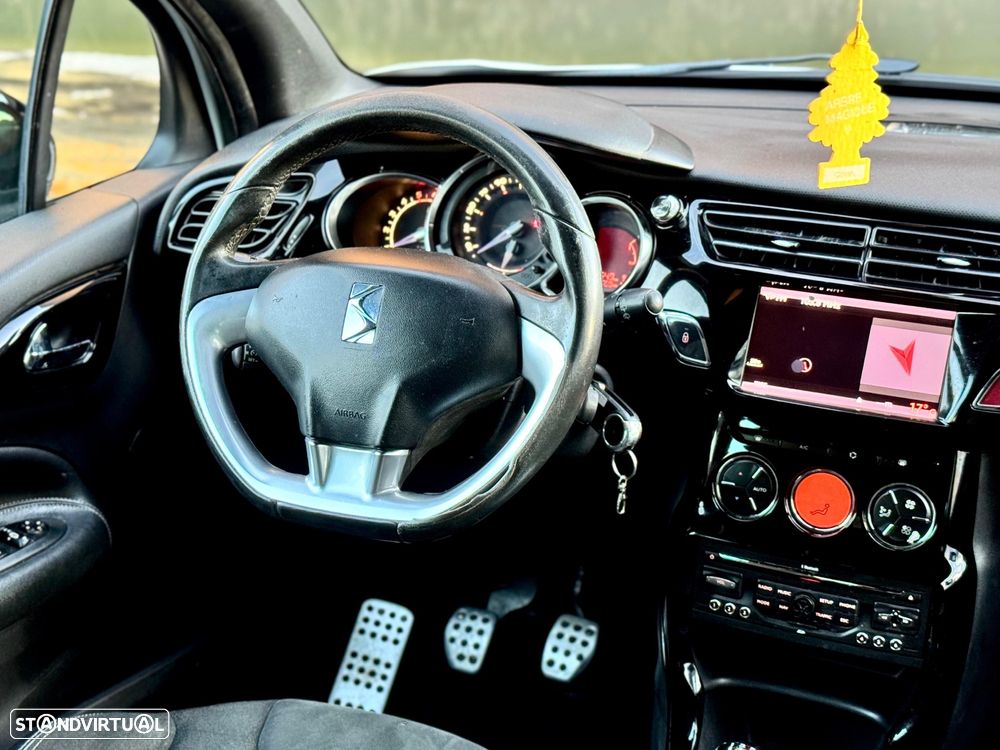 Citroën DS3 1.6 e-HDi So Chic 95g - 20