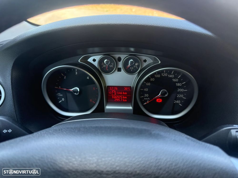 Ford Focus SW 1.6 TDCi Titanium - 18
