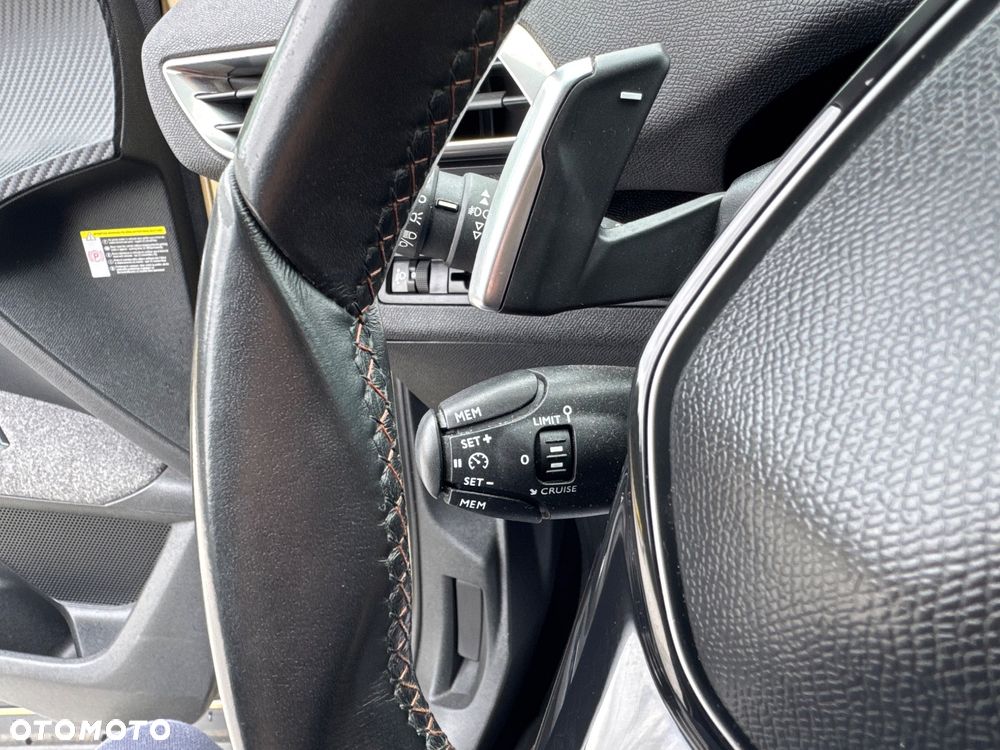 Peugeot 5008 1.6 THP Active S&S EAT6 - 21
