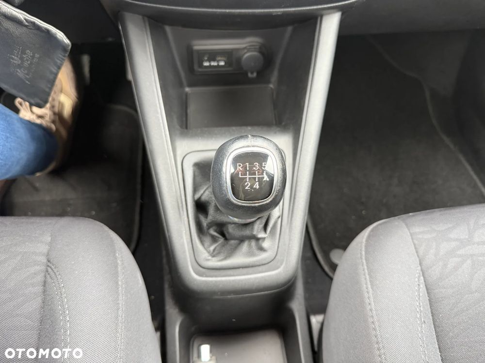 Hyundai ix20 1.4 blue Comfort - 17