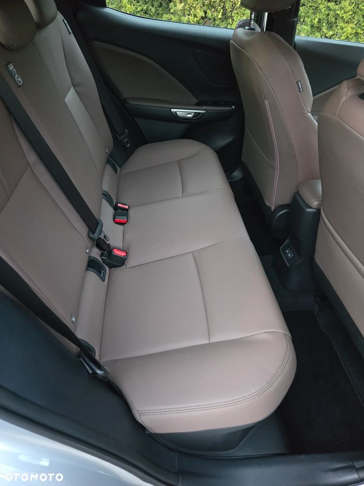 Lexus LBX FWD Original Edition - 28