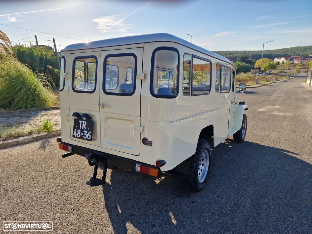 Toyota BJ 40 - 6