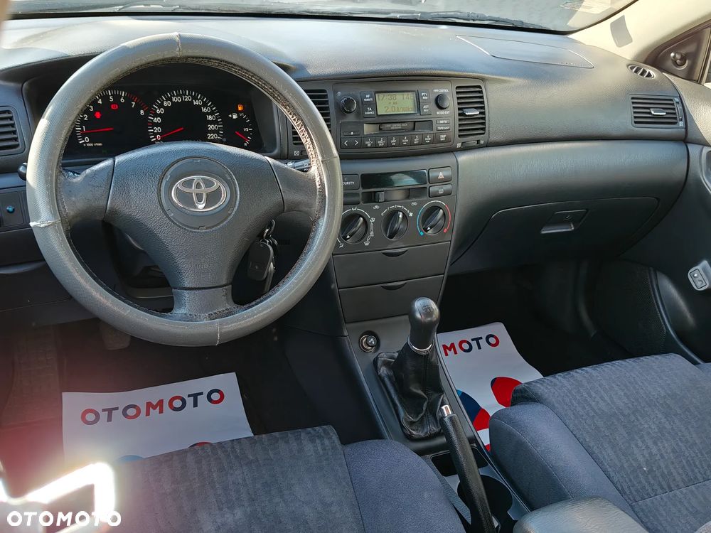 Toyota Corolla 1.4 Terra3 - 14