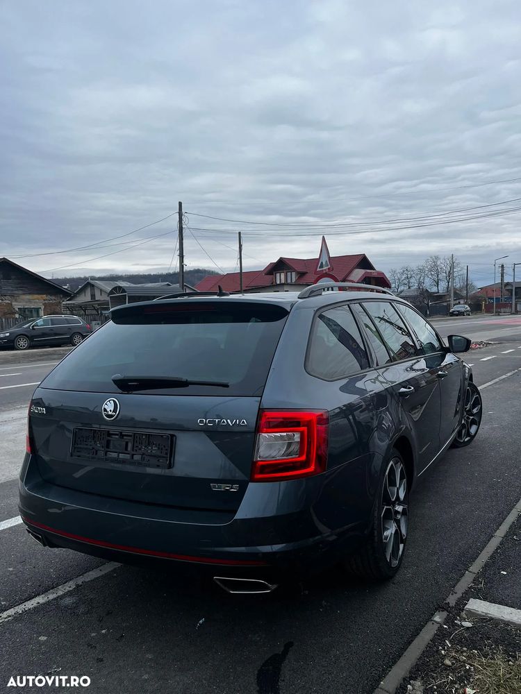 Skoda Octavia 2.0 TDI (Green tec) DSG RS - 9