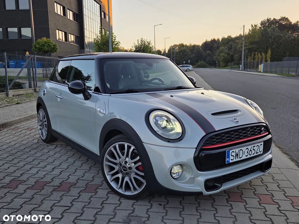 Mini Cooper S 2015 photo 2