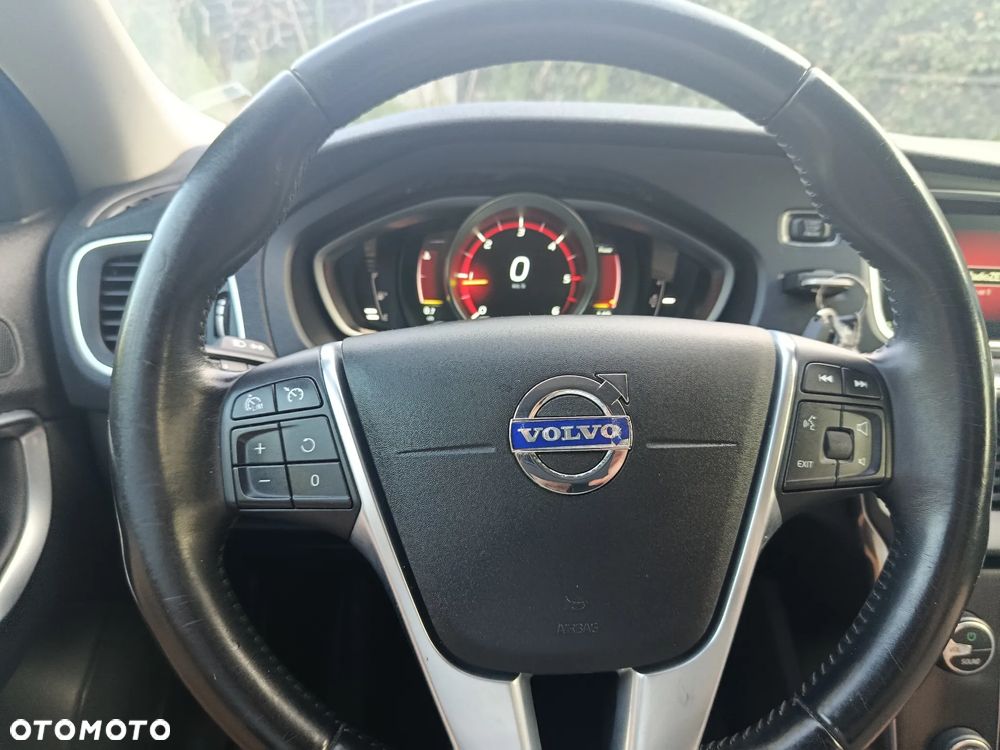 Volvo V40 D4 Drive-E Summum - 17