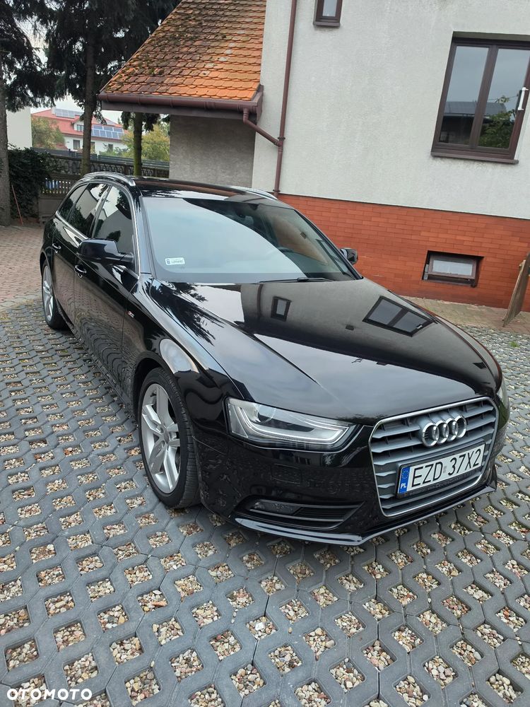 Audi A4 Avant 2012 photo 4