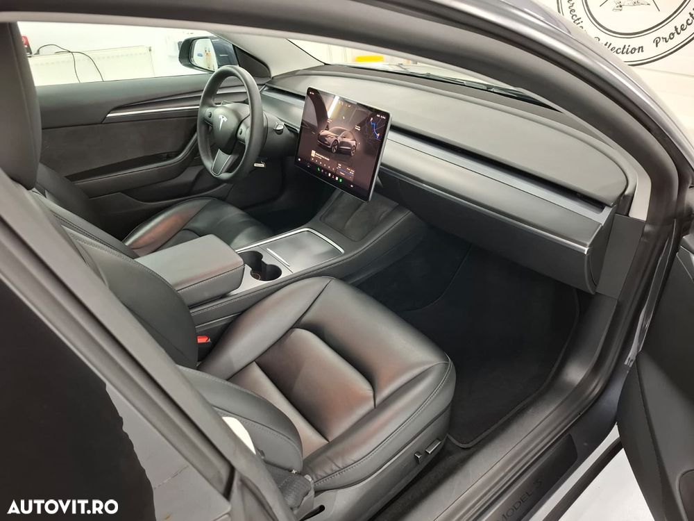 Tesla Model 3 RWD - 5