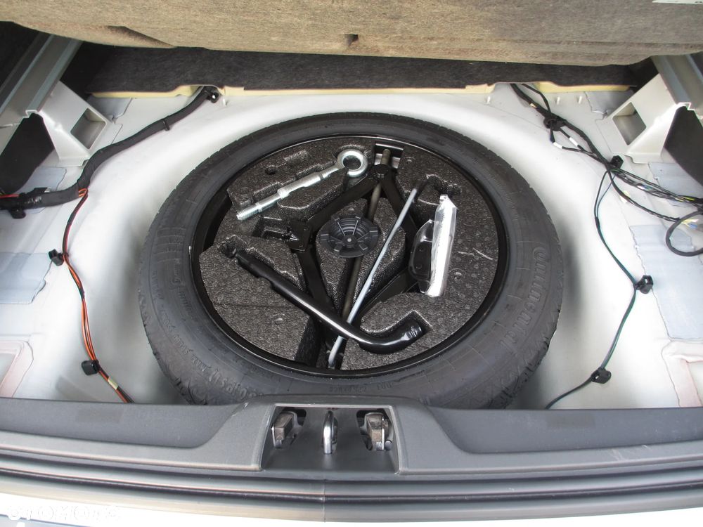 Volvo V70 D3 Geartronic Black Edition - 27