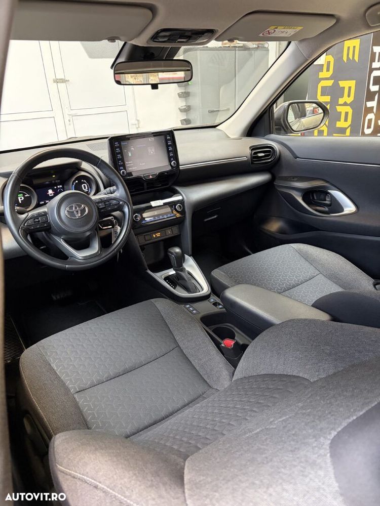 Toyota Yaris Cross - 10
