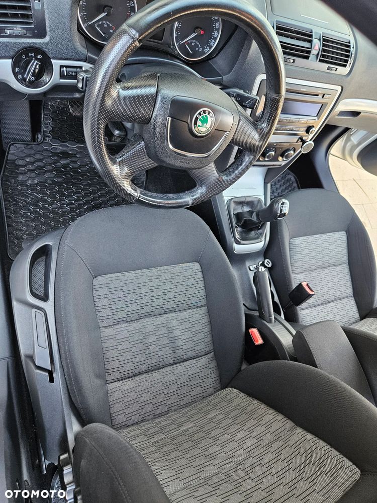 Skoda Octavia 2.0 TDI Ambiente - 22