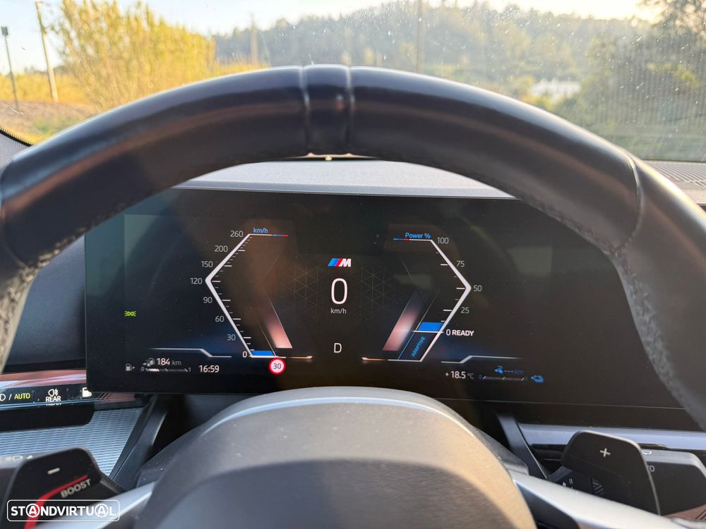 BMW 530 e Pack Desportivo M - 17