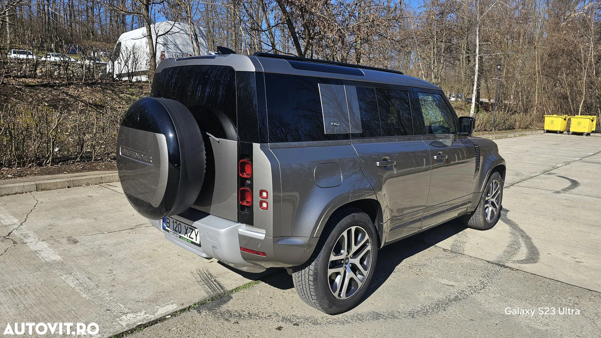 Land Rover Defender - 8