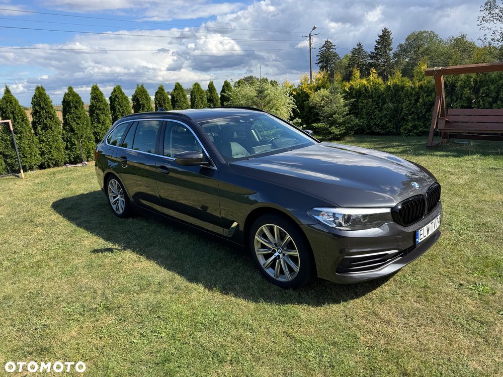 BMW Seria 5 520d Sport Line - 28