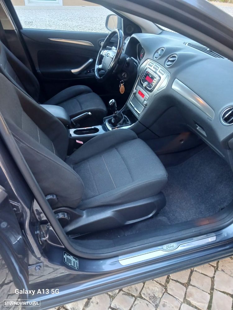 Ford Mondeo 2.0 TDCi Titanium - 2