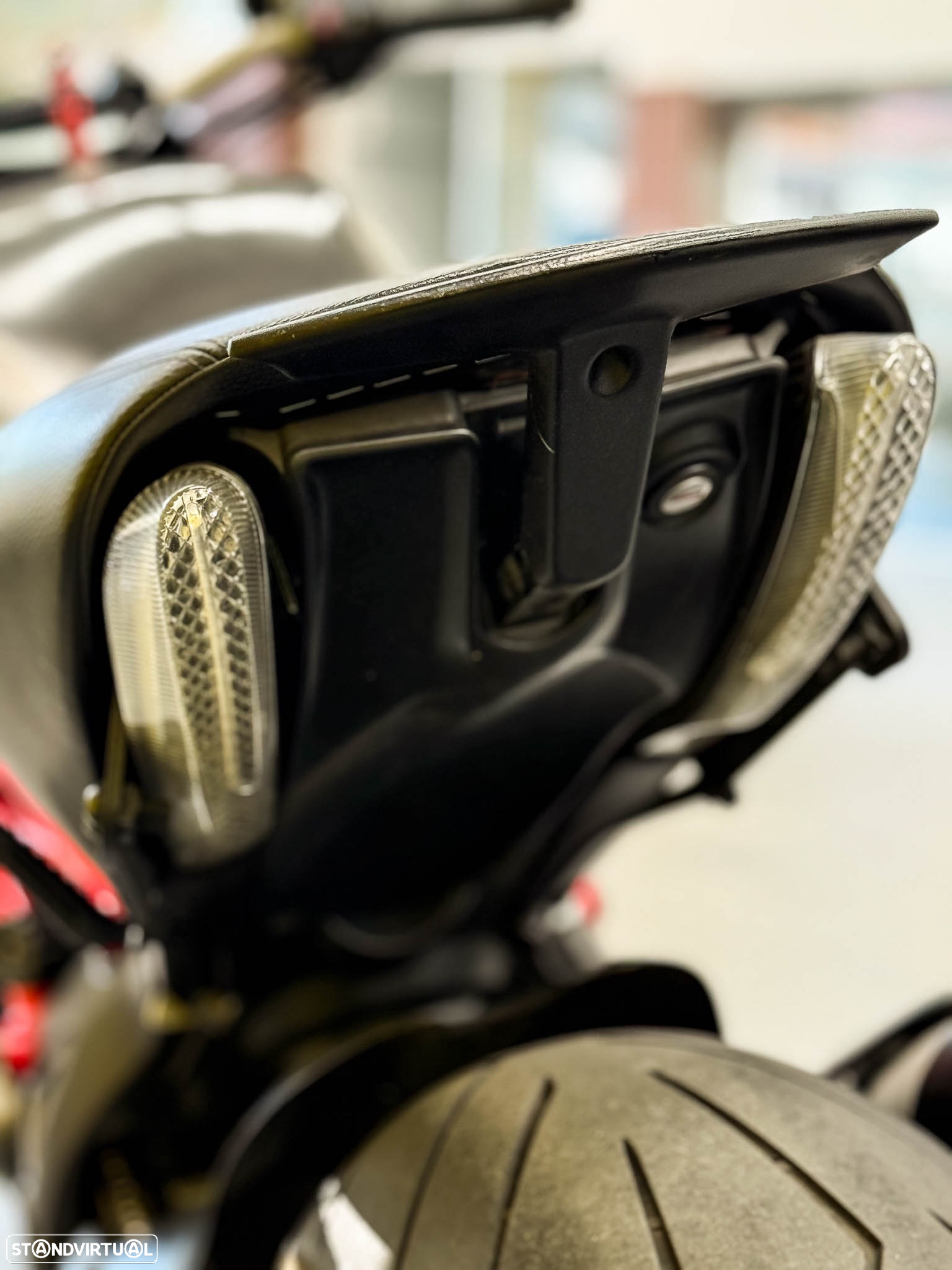 Ducati Diavel Carbon - 9