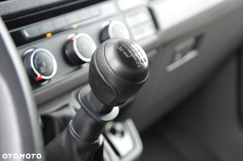 Volkswagen Crafter - 22