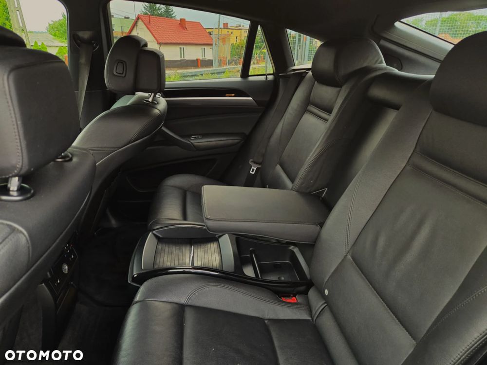 BMW X6 xDrive50i - 28