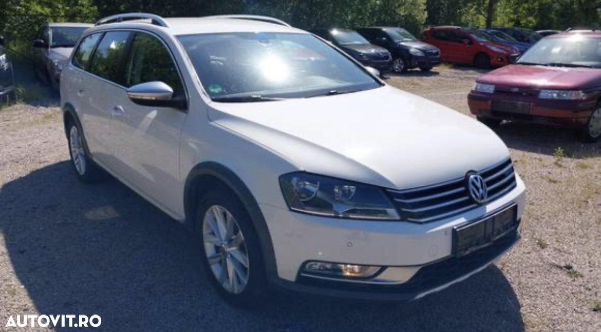 Volkswagen Passat Alltrack 2.0 TDI 4Motion DSG BlueMotion Tec - 10