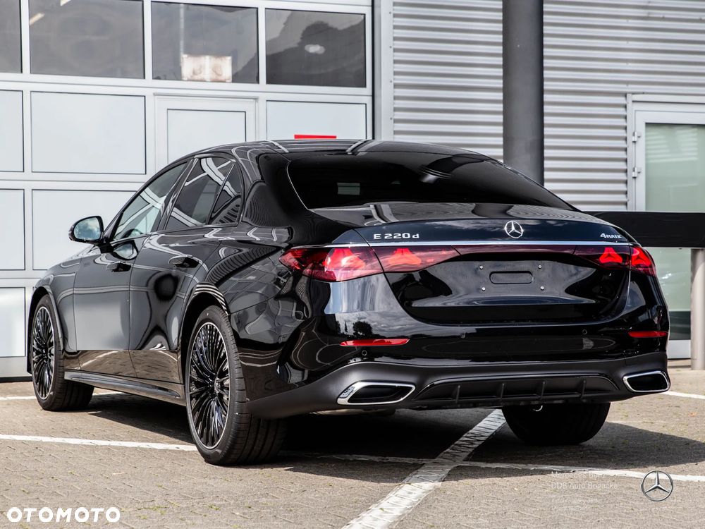 Mercedes-Benz Klasa E 220 d mHEV 4-Matic AMG 9G-Tronic - 6