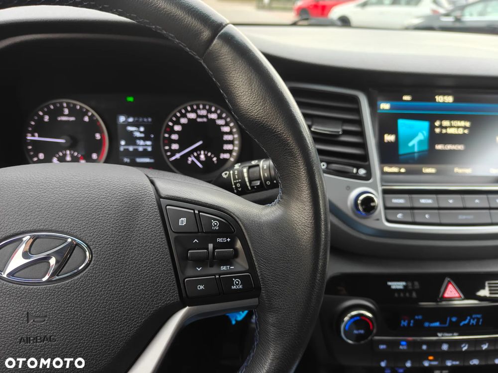 Hyundai Tucson blue 1.7 CRDi 2WD DCT Premium - 25