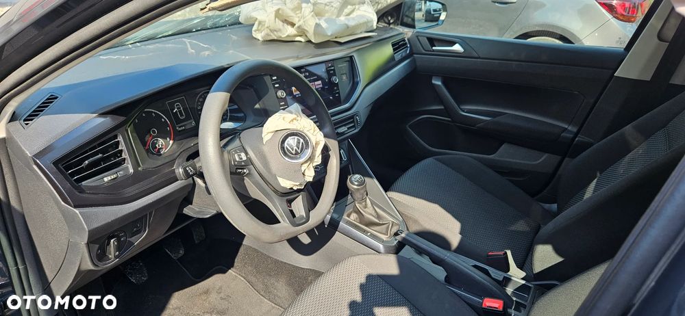 Volkswagen Polo 1.0 Comfortline - 9