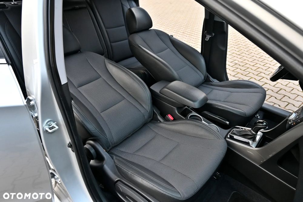 Hyundai i30 1.6 CRDi Premium - 36