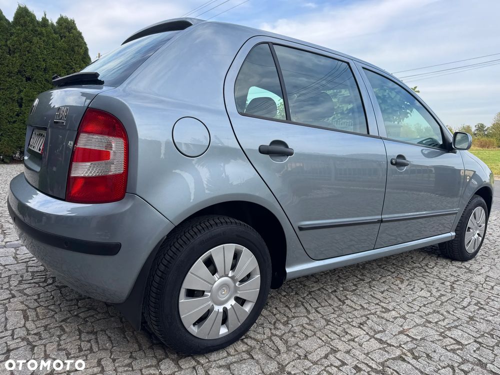 Skoda Fabia 1.4 16V Ambiente - 12