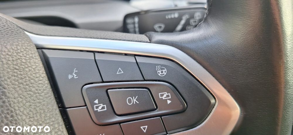 Volkswagen Golf VIII 1.5 TSI EVO Style - 26