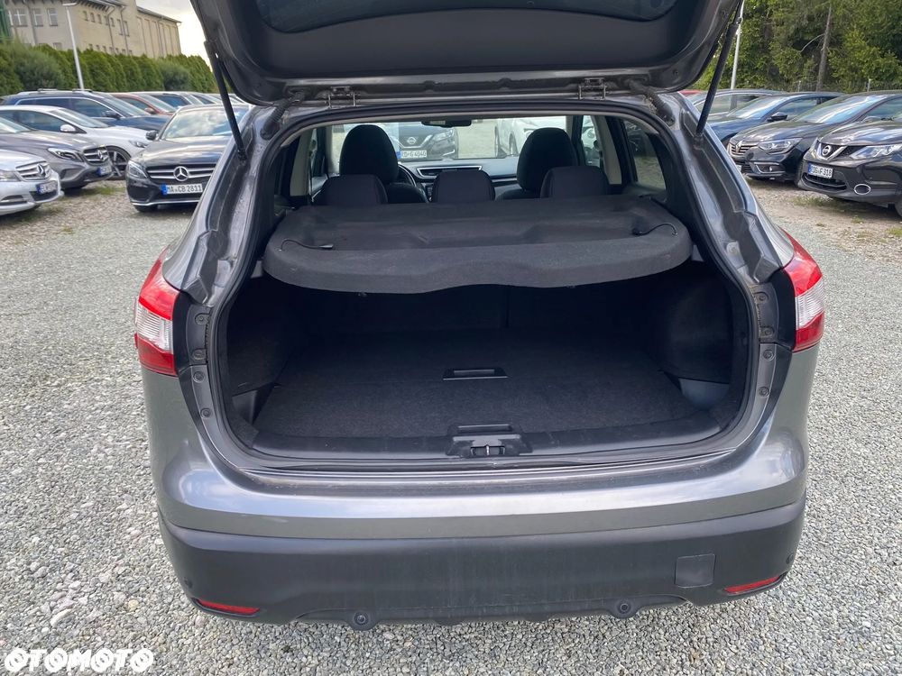 Nissan Qashqai 1.6 DIG-T N-Connecta - 18