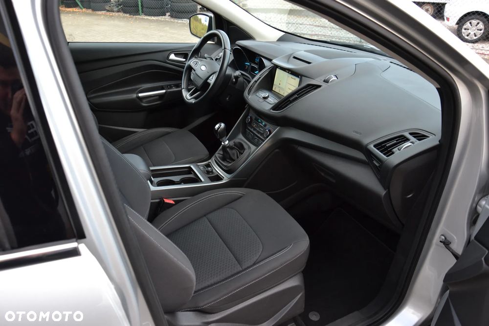 Ford Kuga 2.0 TDCi 4x4 Black & Silver - 29