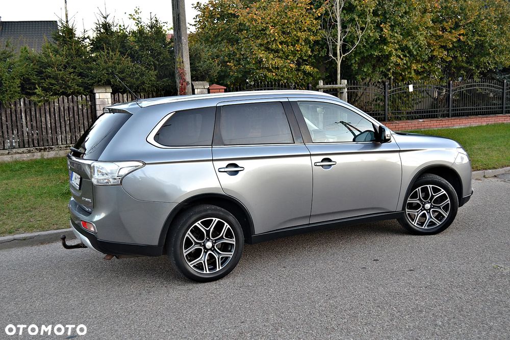 Mitsubishi Outlander 2.2 DID Intense + 4WD - 18