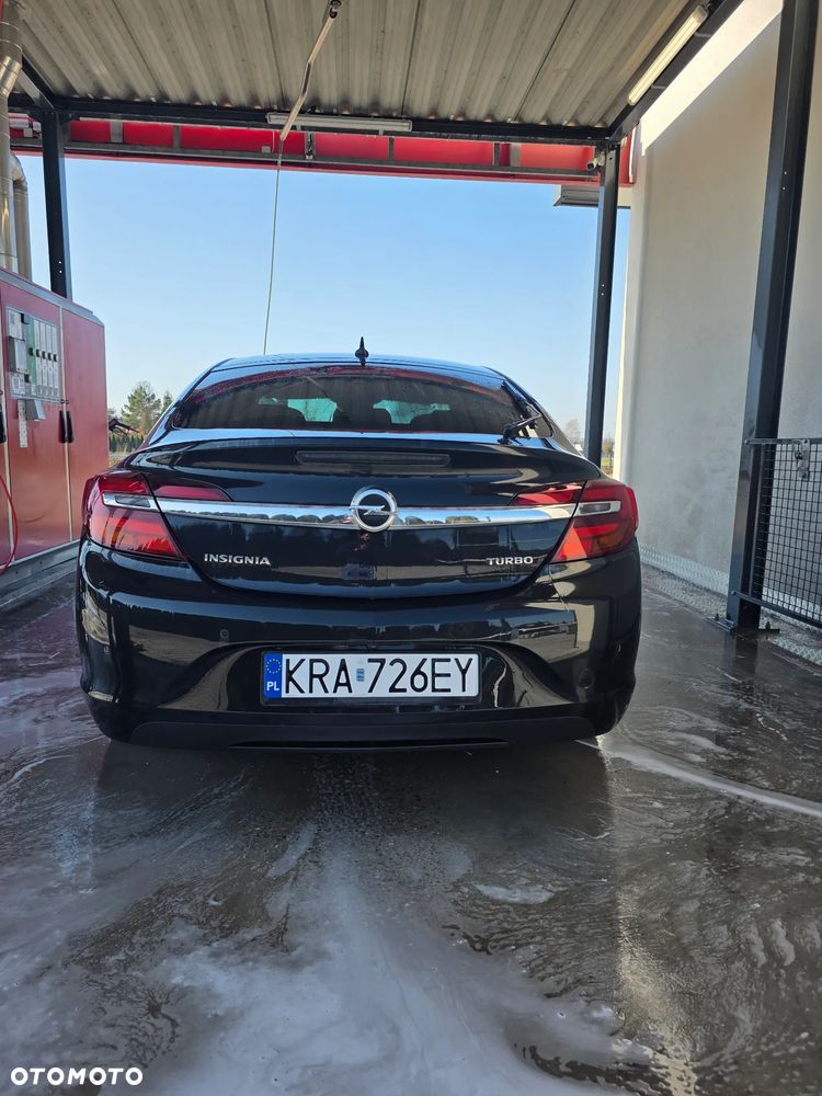 Opel Insignia 1.6 T Cosmo S&S - 10