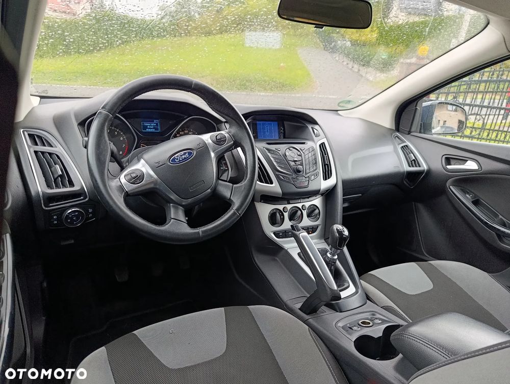 Ford Focus 1.0 EcoBoost Ambiente - 6