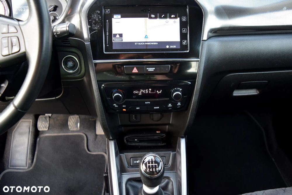 Suzuki Vitara - 23