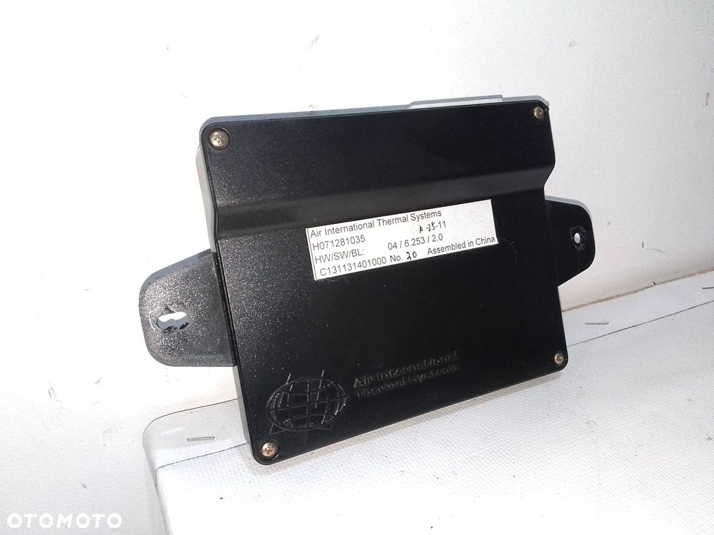 Moduł sterownia nadwozia Fisker Karma BCM HVAC C131131401000 - 1