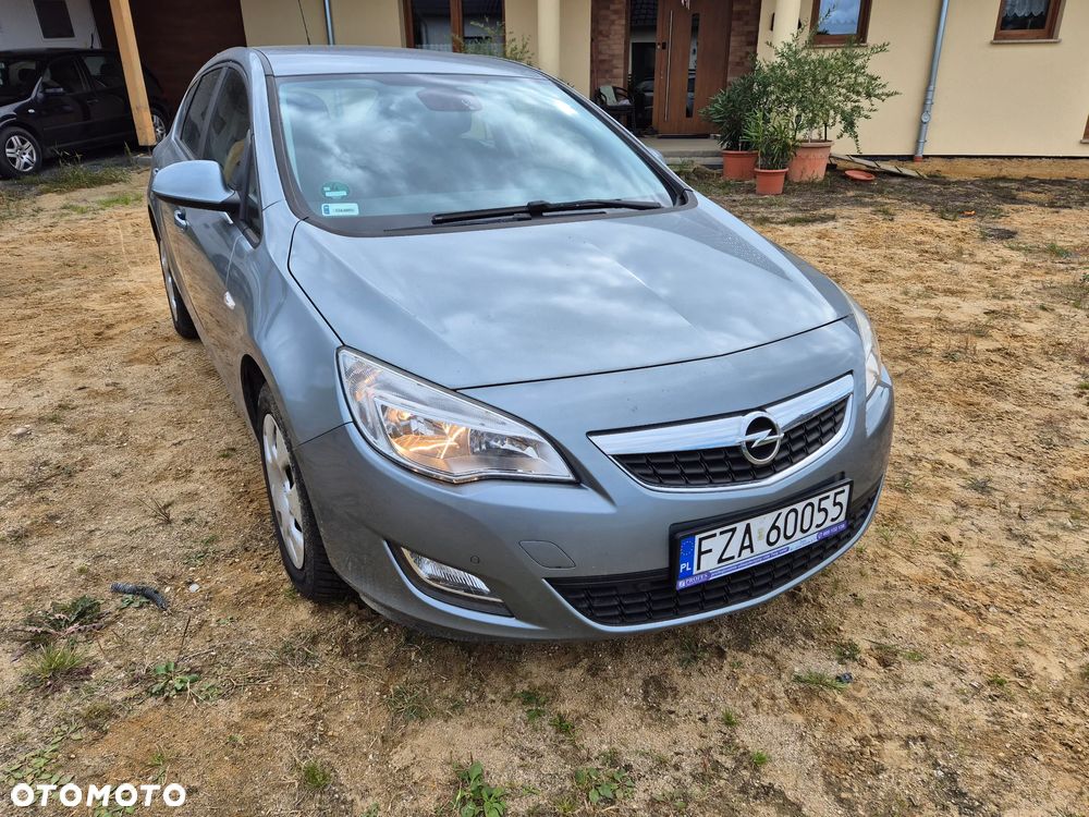 Opel Astra - 2